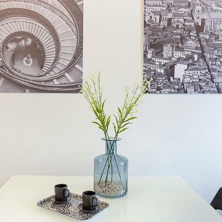 Napoli Suite Caravaggio Apartment Bagian luar foto