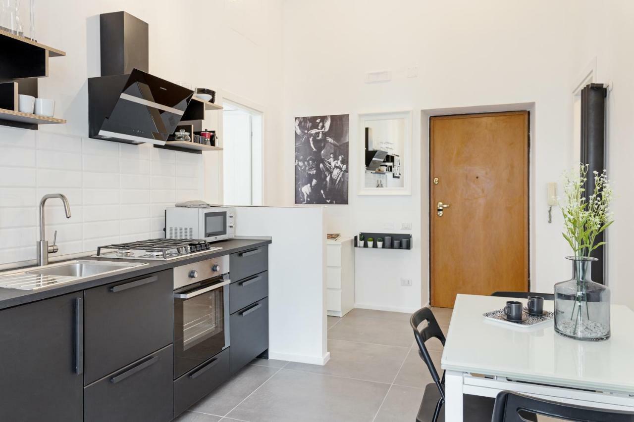 Napoli Suite Caravaggio Apartment Bagian luar foto