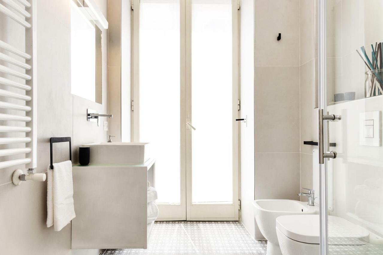 Napoli Suite Caravaggio Apartment Bagian luar foto